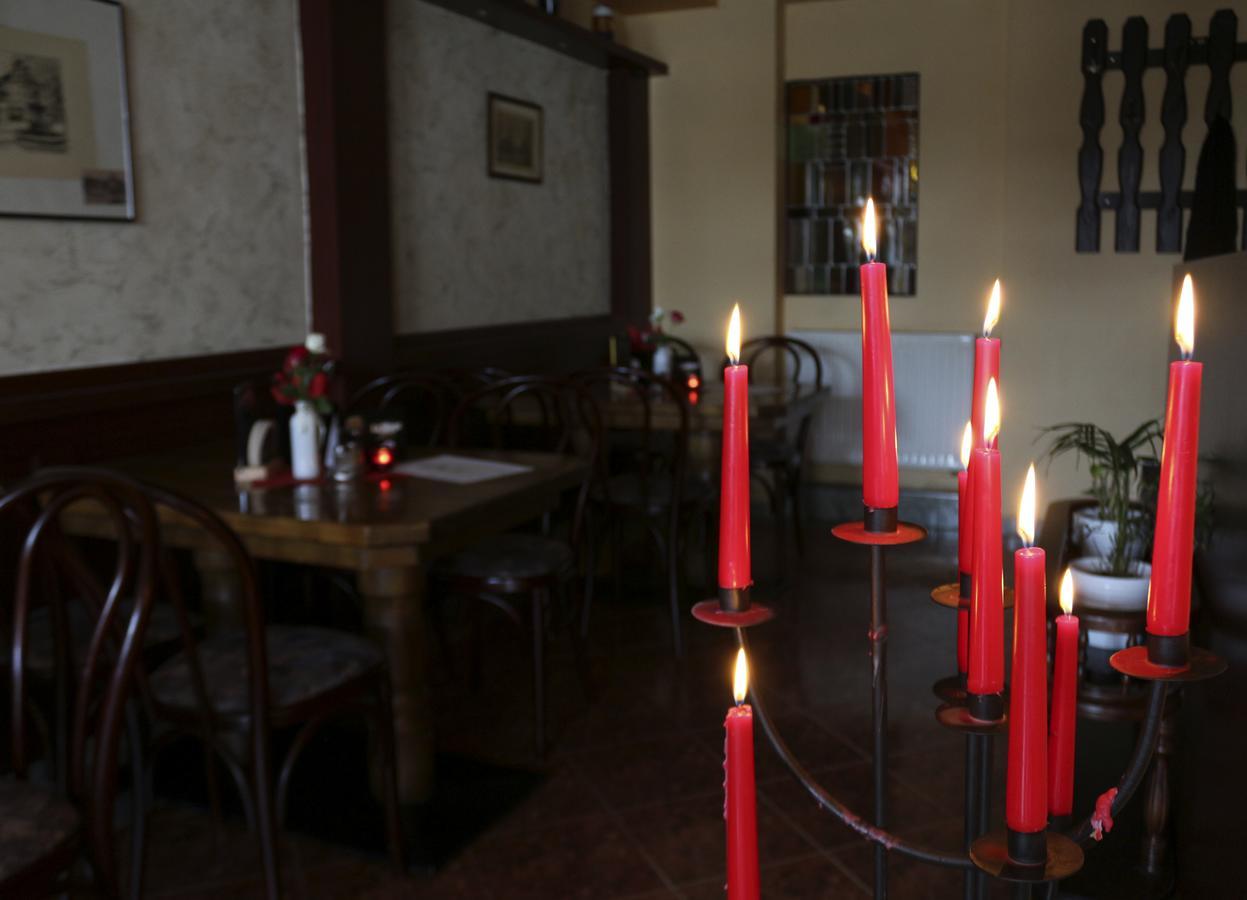 Gasthaus & Pension "Zur Rose" Веймар Экстерьер фото