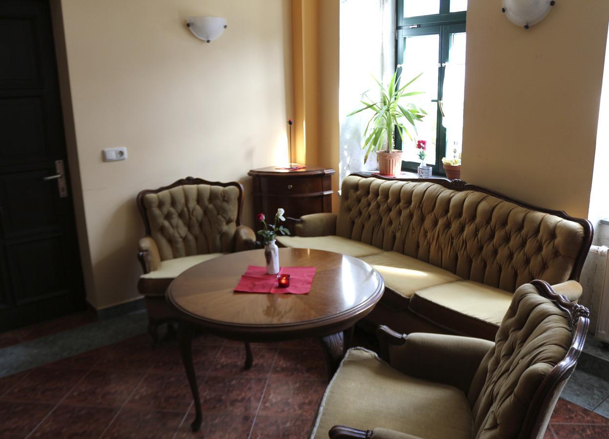 Gasthaus & Pension "Zur Rose" Веймар Экстерьер фото