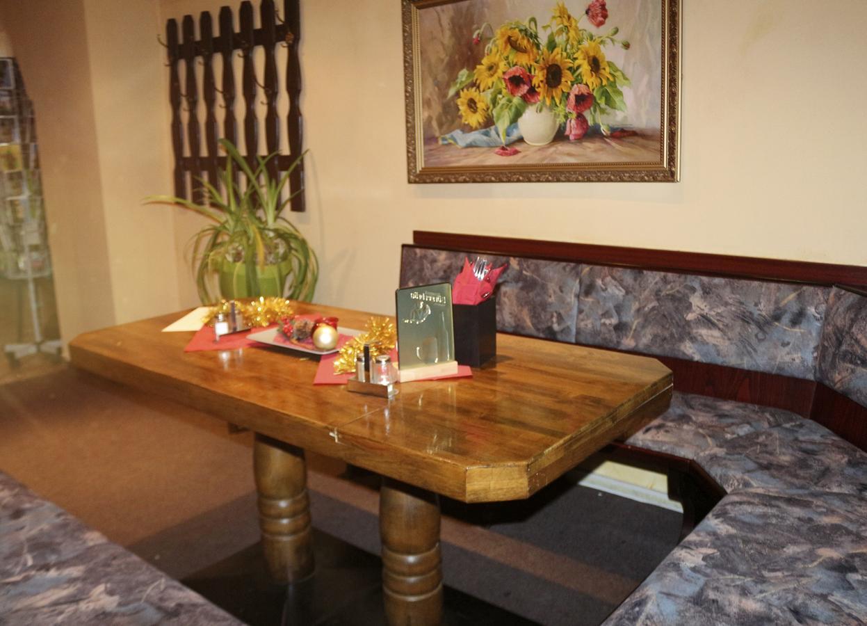 Gasthaus & Pension "Zur Rose" Веймар Экстерьер фото