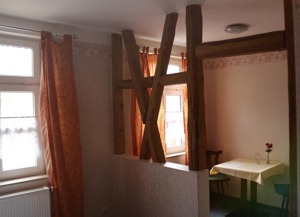Gasthaus & Pension "Zur Rose" Веймар Экстерьер фото